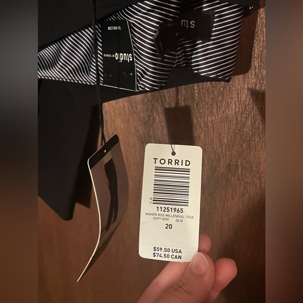 NWT Torrid High Rise Relaxed Black Trouser